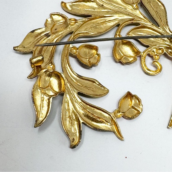 Vintage Enamel Flower Boutique Brooch Pin - Picture 5 of 9